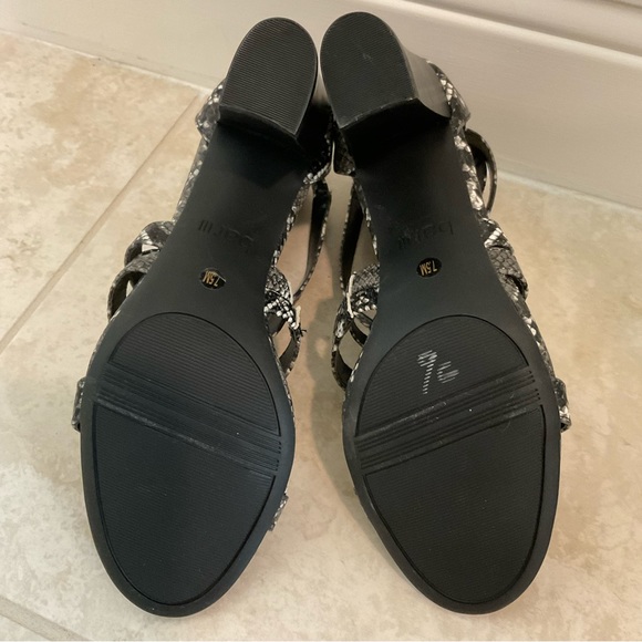 Bar III Sandals Blythe snake python print ankle strap block heels NWOT - Picture 10 of 12